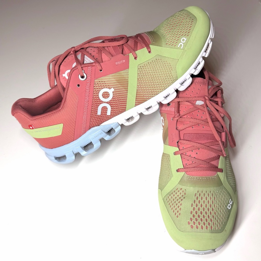 On Cloud Women’s Cloudflow Swiss Engineering Runn… - image 3